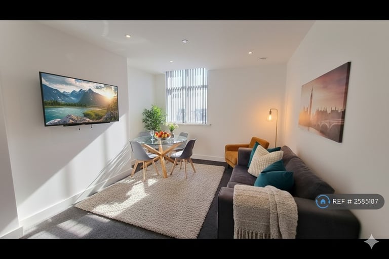 2 bedroom flat in Quarterbank Apartments, Sunderland, SR1 (2 bed) (#2585187)