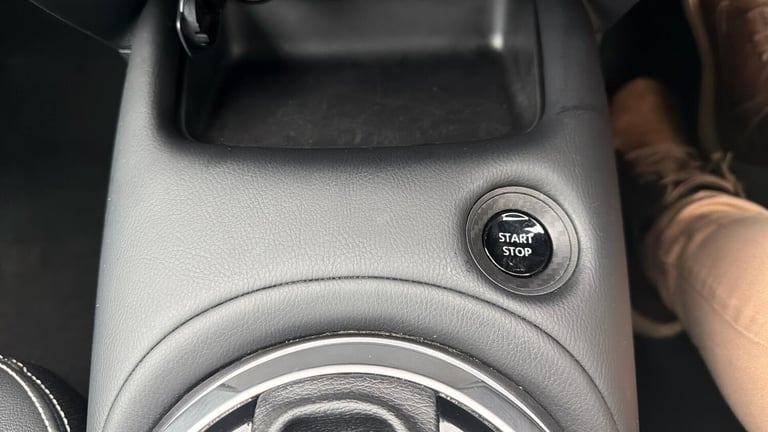 2024 Nissan Juke 1.6 Hybrid Tekna 5dr Auto HATCHBACK PETROL/ELECTRIC Automatic