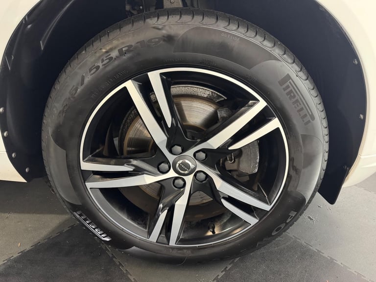 2018 Volvo XC60 2.0 D4 R-Design Auto AWD Euro 6 (s/s) 5dr ESTATE Diesel Automatic