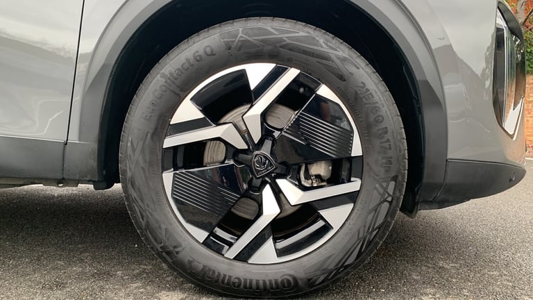 2025 Peugeot 2008 1.2 HYBRID GT SUV 5dr Petrol Hybrid e-DSC6 Euro 6 (s/s) (136 ps) SUV Hybrid Aut...