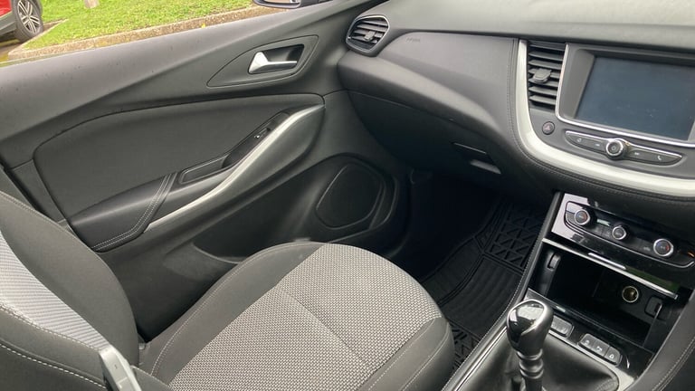 2019 Vauxhall Grandland X 1.2 Turbo SE 5dr Petrol Hatchback Hatchback Petrol Manual