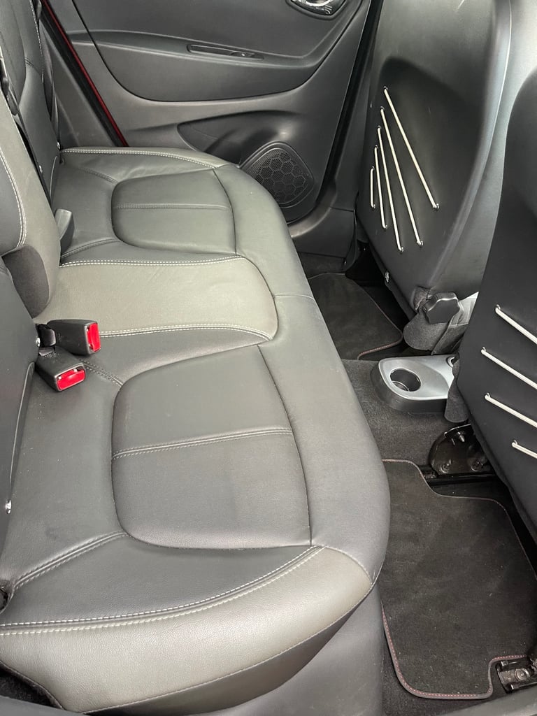 RENAULT CAPTUR 1.5 SIGNATURE (QASHQAI FORD ECOSPORT KUGA HYUNDAI IX3 KIA SPORTAGE JEEP JUKE)