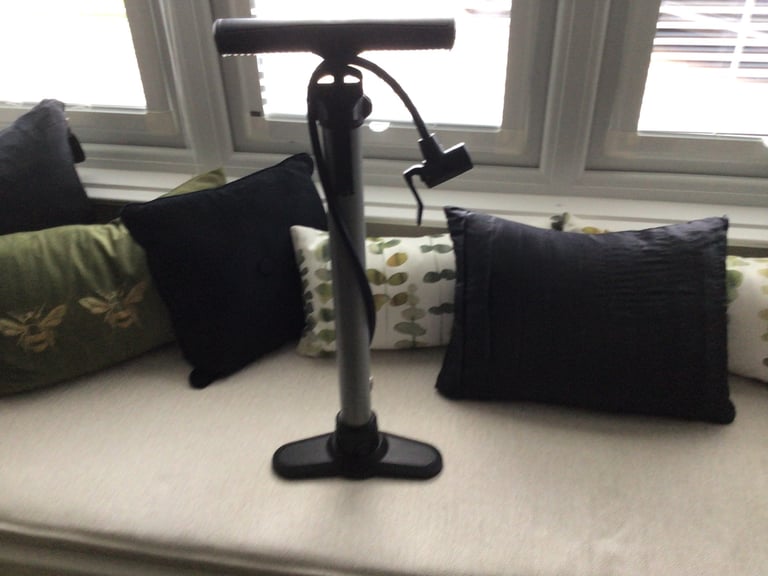 Bike Tyre Track Pump Inflator, Airtower 1, Mid Range Blackburn Brand, New & Unused.