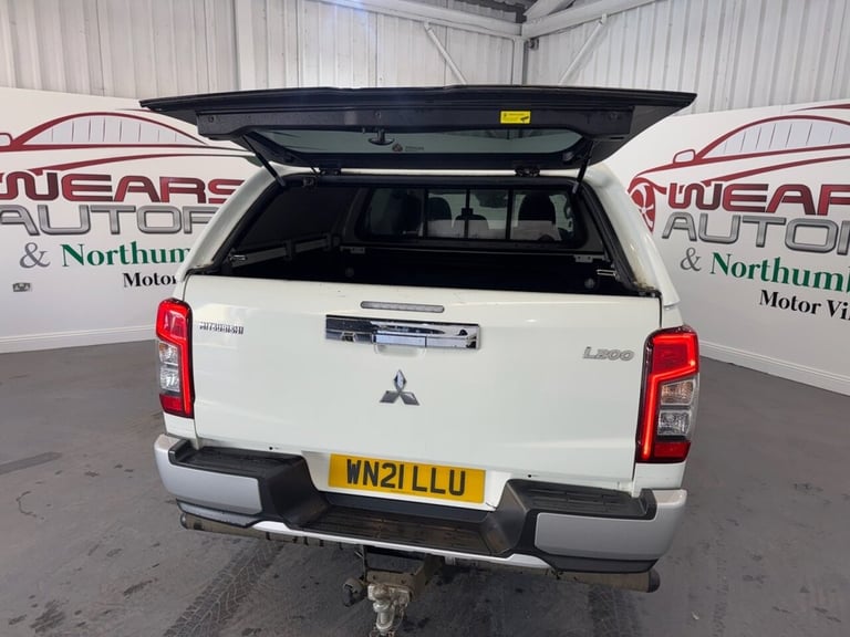 2021 Mitsubishi L200 2.2 DI-D DC Barbarian Pickup Double Cab 4dr Diesel Manual 4WD Euro 6 (s/s)  ...