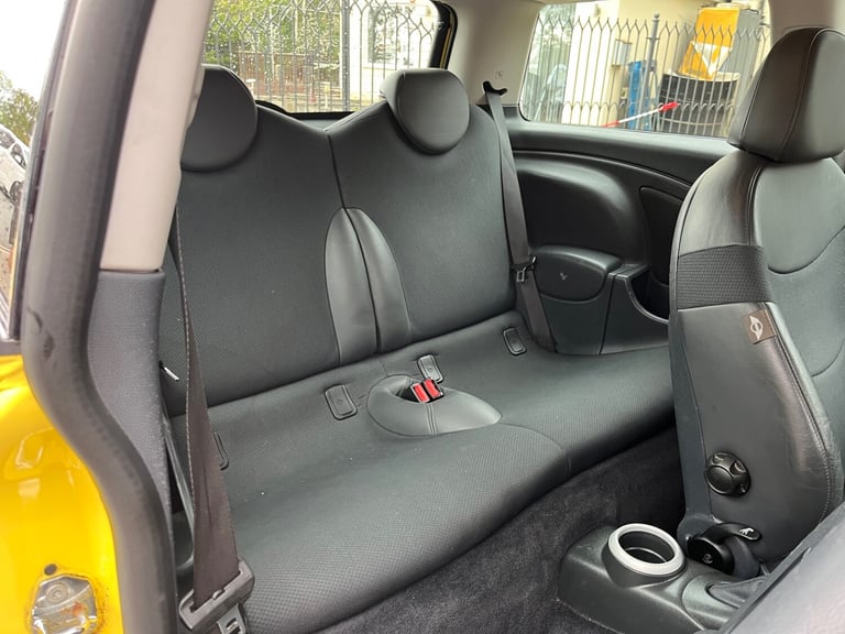 2004 MINI Hatch 1.6 Cooper 3dr HATCHBACK Petrol Manual