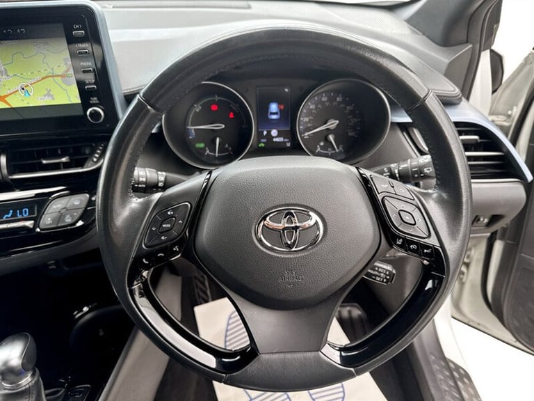 2022 Toyota C-HR VVT-h Design SUV HYBRID Automatic