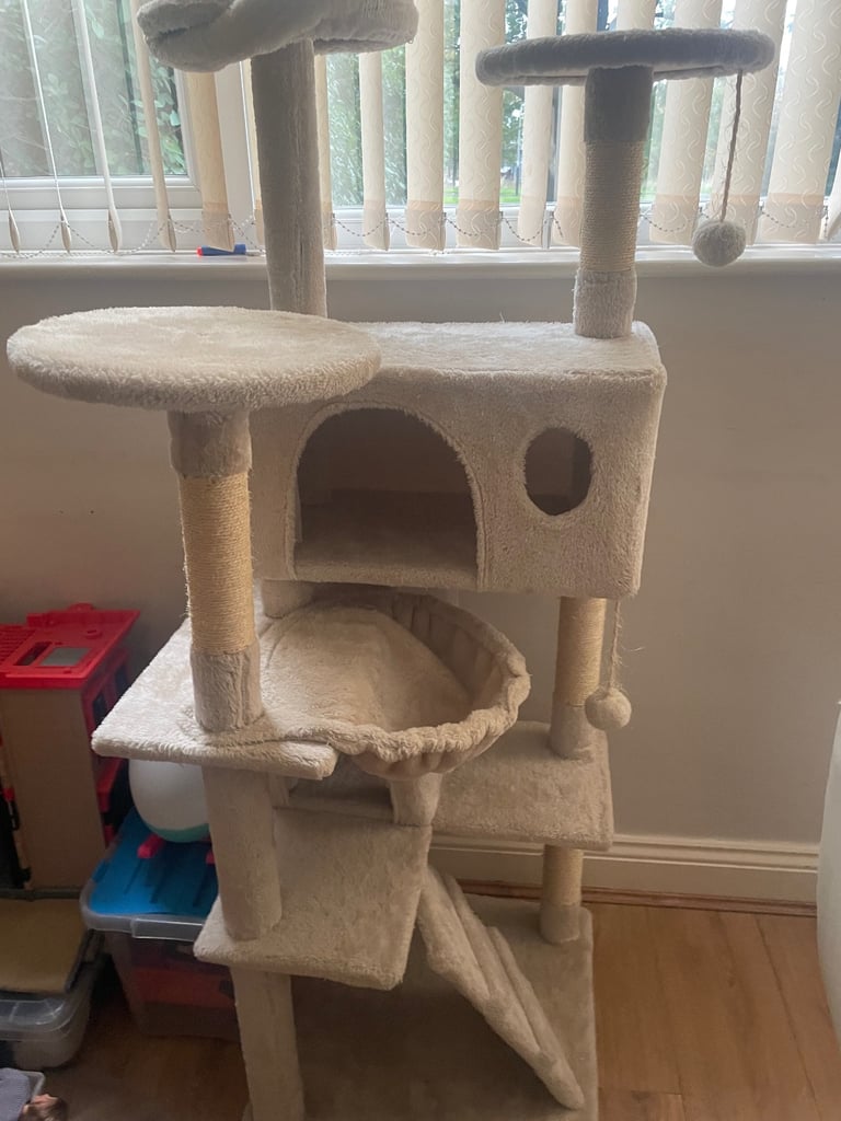 cat tree beige 