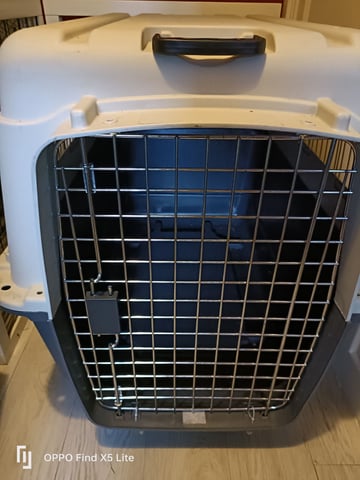 Dog crate carrier 84 x 54 cm M-L in Callander, Stirling Gumtree