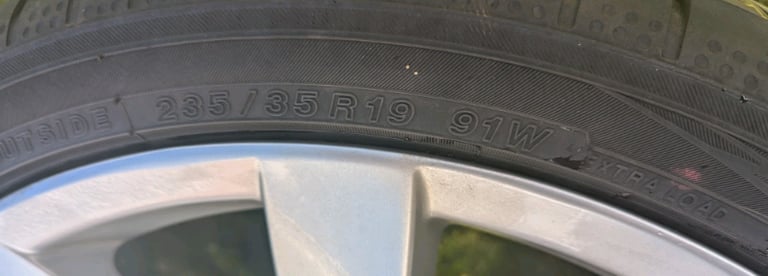 Genuine VW 19" Lugano alloy complete with Yokohama Tyre