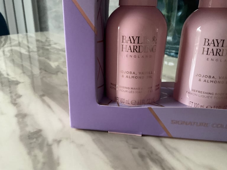 Bayliss and Harding body set from there signature collection 