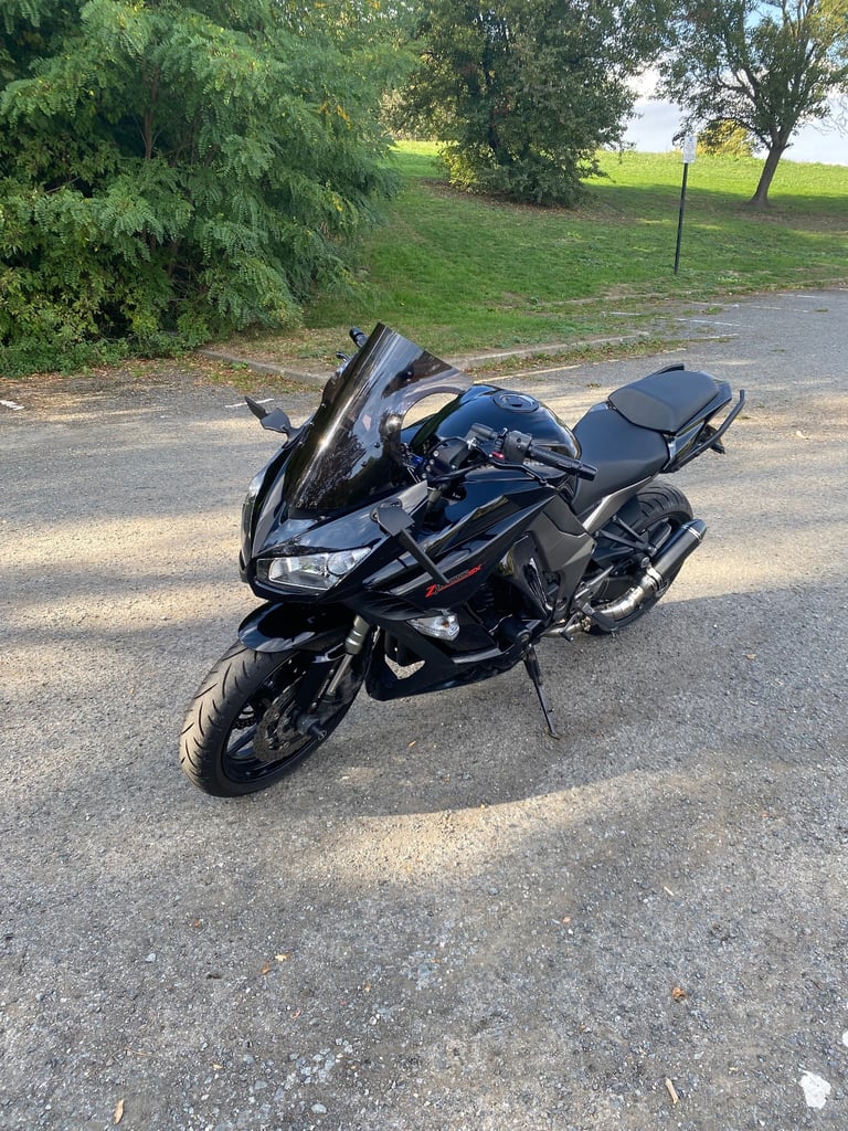 Kawasaki Z1000sx ABS 2011, 1043 (cc)