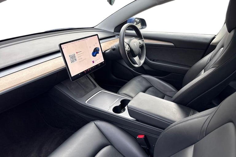 2021 Tesla Model 3 (Dual Motor) Long Range Auto 4WDE 4dr Saloon ELECTRIC Automatic