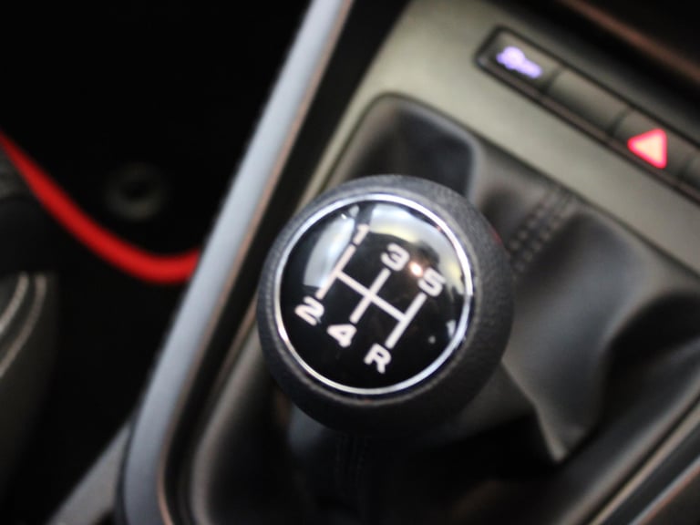 2022 MG MG3 1.5 VTi-TECH Exclusive 5dr [Navigation] Hatchback PETROL Manual