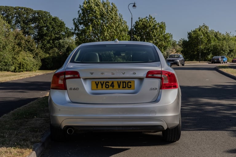 VOLVO S60 2014 Silver Automatic