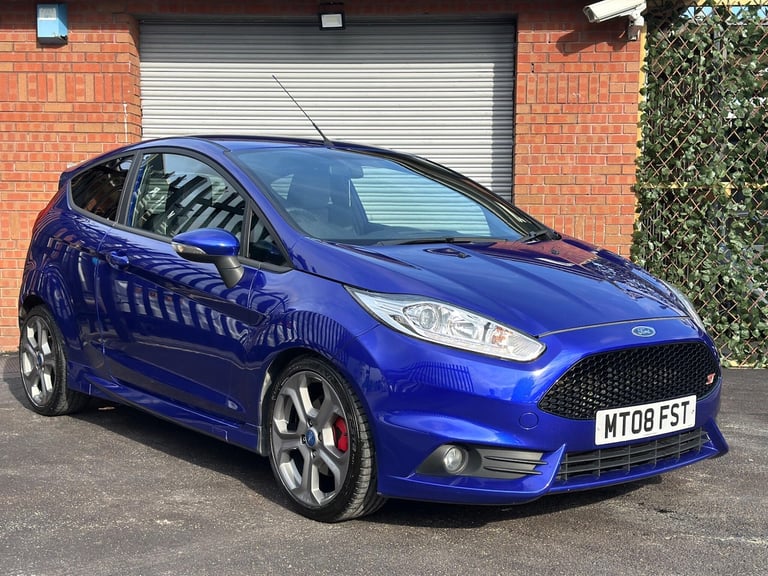 image for 2015 Ford Fiesta 1.6T EcoBoost ST-2 Euro 6 3dr HATCHBACK Petrol Manual