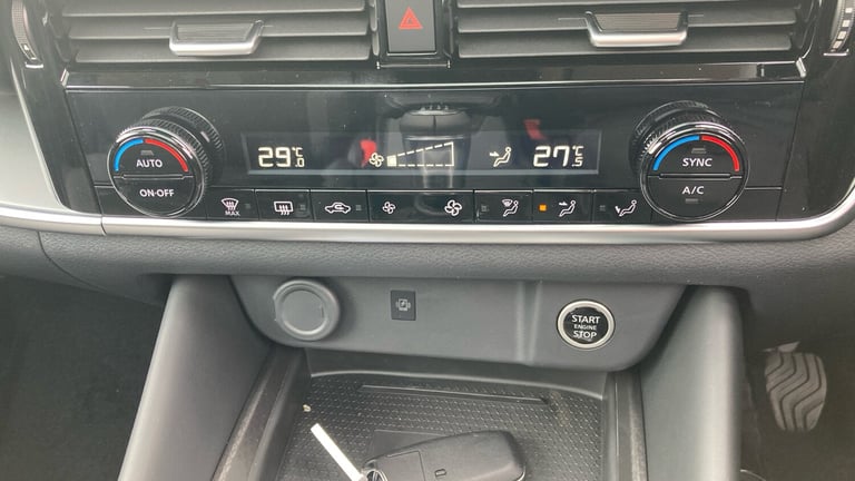 2025 Nissan Qashqai 1.3 DiG-T MH N-Connecta 5dr HATCHBACK PETROL Manual