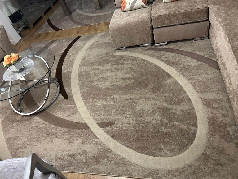  Extra Large Beige ,Cream and Brown coloured lovely Rug