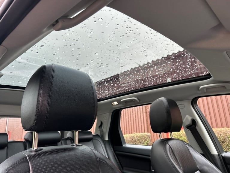 2017 Land Rover Discovery Sport 2.0 TD4 HSE SUV 5dr Diesel Auto 4WD Euro 6 (s/s) (180 ps) ESTATE ...