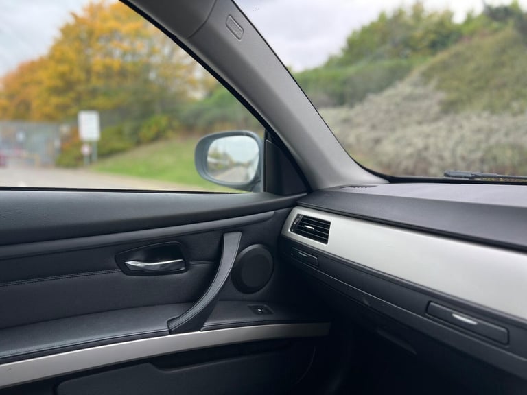 2011 BMW 3 Series 2.0 318i SE Euro 5 2dr COUPE Petrol Manual