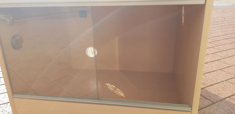 Pre-owned 2ft Vivarium 