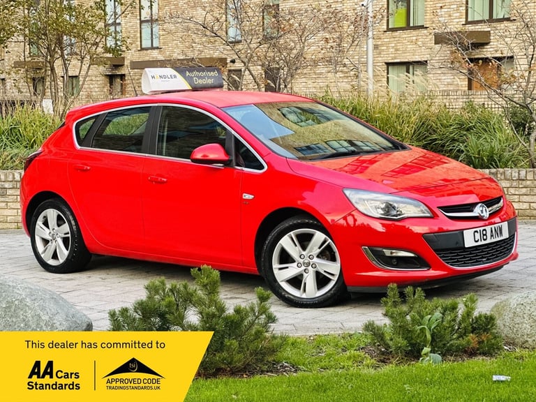 2014 Vauxhall Astra 1.6 16v SRi Hatchback 5dr Petrol Auto Euro 5 (115 ps)