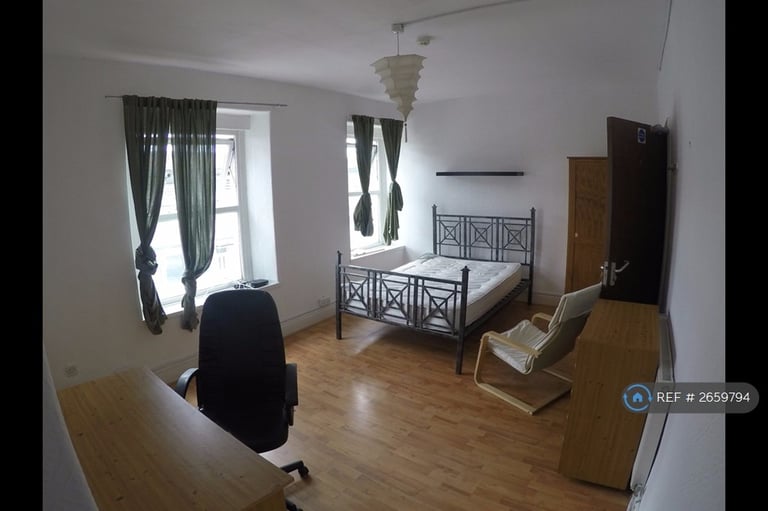 6 bedroom house in King Edward Road, Swansea, SA1 (6 bed) (#2659794)