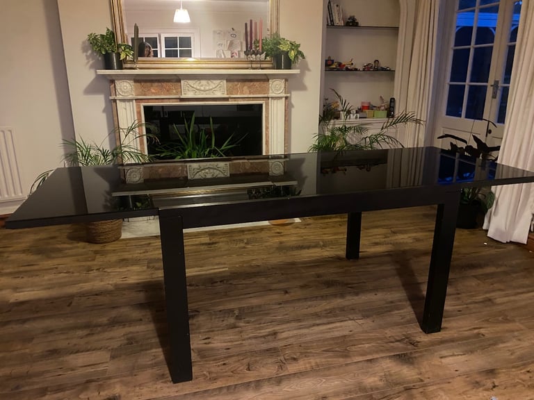 ✨ Elegant extending table 