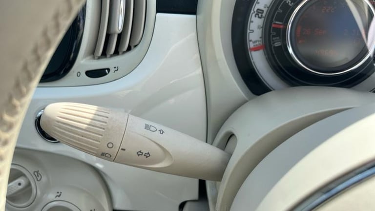2019 Fiat 500 1.2 Lounge Hatchback 3dr Petrol Manual Euro 6 (s/s) (69 bhp) Manual Hatchback Petro...