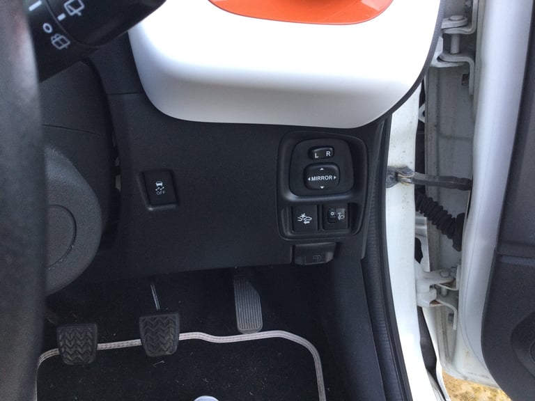 Peugeot, 108, Hatchback, 2017, Manual, 1199 (cc), 3 doors