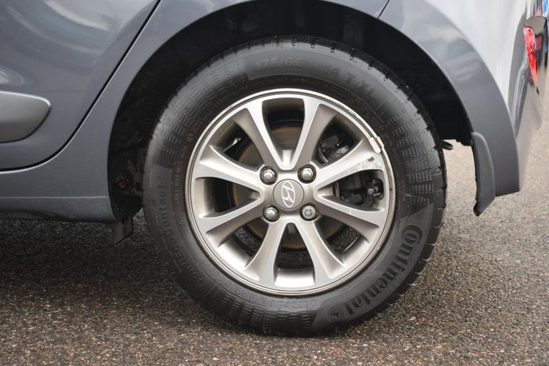 2014 Hyundai i10 1.2 Premium 5dr HATCHBACK PETROL Manual