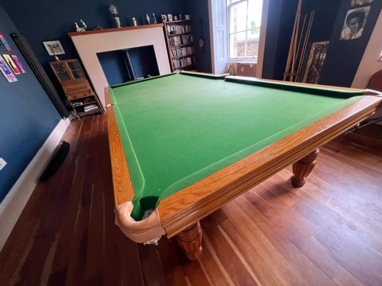 Foremost Richmond licence Riley 10ft Slate Snooker Table – Excellent Condition + Accessories