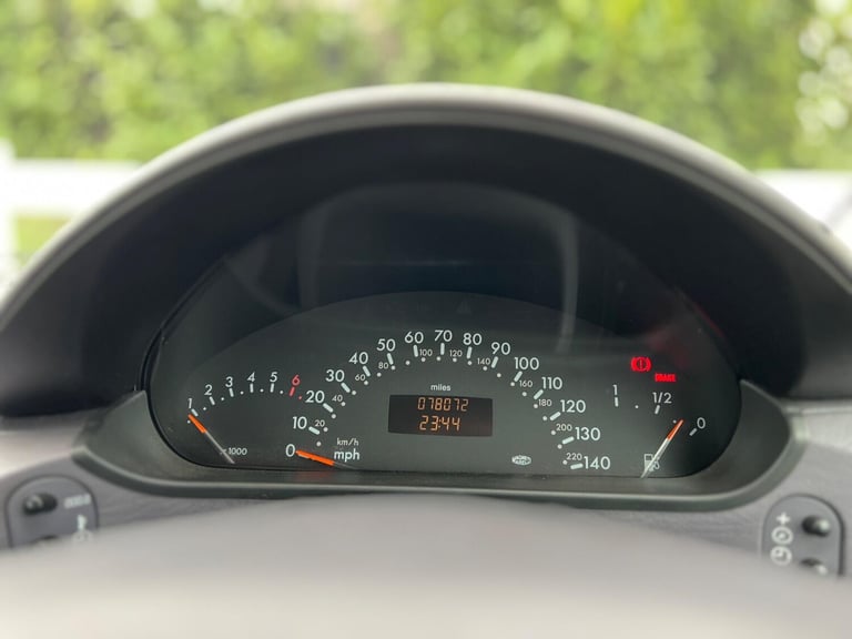 Mercedes-Benz A-Class 1.4 A140 Elegance LWB Hatchback 5dr Petrol Manual - Image 12