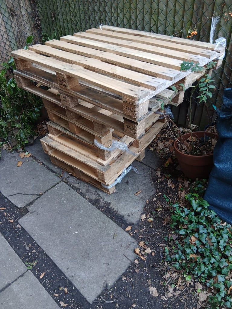 Free pallets 