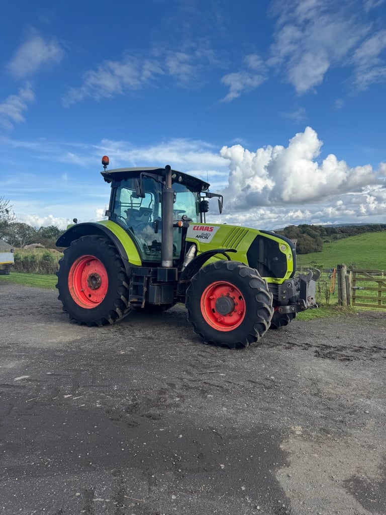 Claas Arion 640
