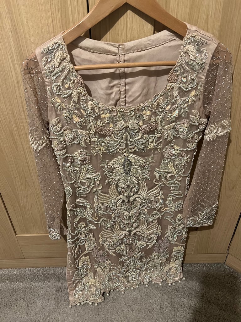 image for Nude pink wedding outfit 