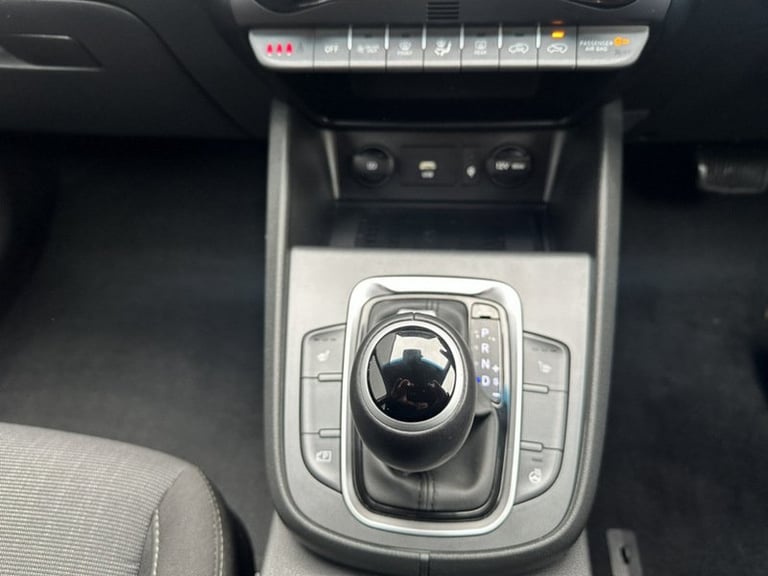 2022 Hyundai KONA 1.6 GDi Hybrid Premium 5dr DCT Auto SUV HYBRID Automatic