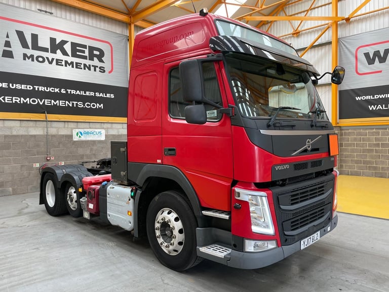 VOLVO FM 450 GLOBETROTTER *EURO 6* ADR SPEC 6X2 TRACTOR UNIT