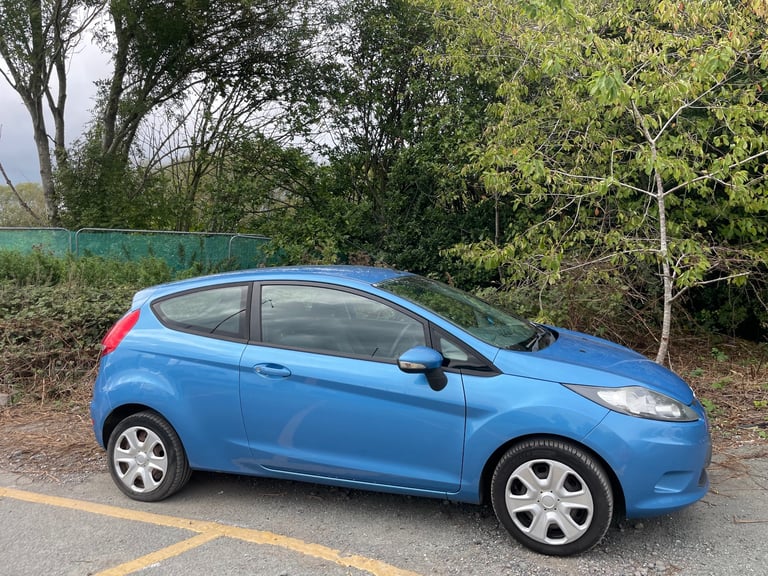 FORD FIESTA 1.2 STYLE+ 58 REG BLUE 3 DOOR MOT FEBRUARY 27TH 2026 SERVICE HISTORY LOW INSURANCE 
