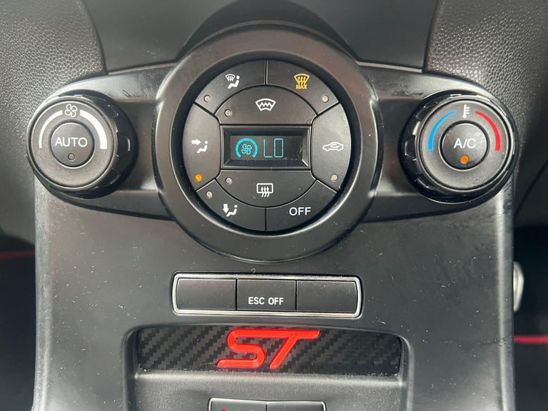 2017 Ford Fiesta 1.6T EcoBoost ST-3 Hatchback 3dr Petrol Manual Euro 6 (182 ps) HATCHBACK Petrol ...