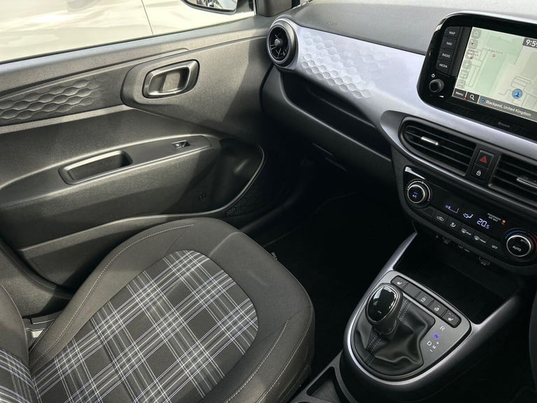 2024 Hyundai i10 1.0 Premium Hatchback 5dr Petrol Auto Euro 6 (s/s) (63 ps) Hatchback PETROL Auto...