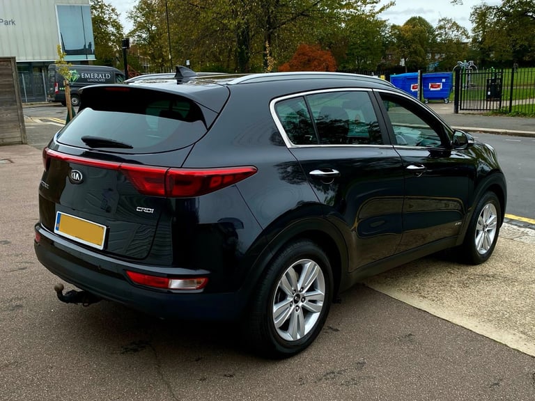 Kia, SPORTAGE,AWD 4X4 Estate, 2018, Manual, 1995 (cc), 5 doors