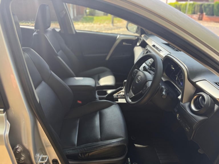 2014 Toyota RAV4 2.2 D-CAT Invincible Auto 4WD Euro 5 5dr ESTATE Diesel Automatic