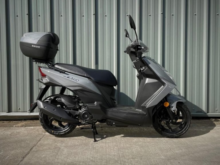 Sym Mask 50cc Twist & Go Learner legal Automatic Commuter Scooter Moped For S...