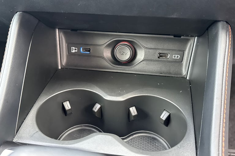 2025 MG MG HS 106287 Hatchback Petrol Automatic