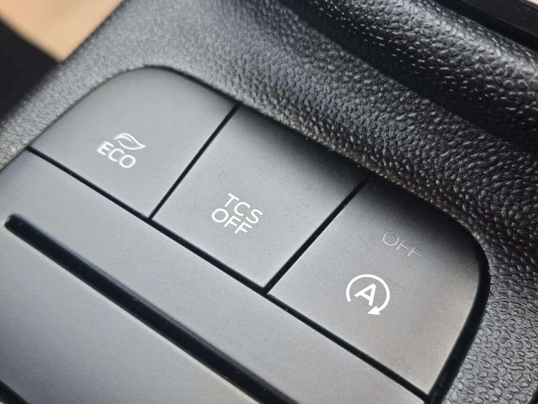 2017 Ford Fiesta 1.1 Ti-VCT Zetec Euro 6 (s/s) 3dr HATCHBACK Petrol Manual