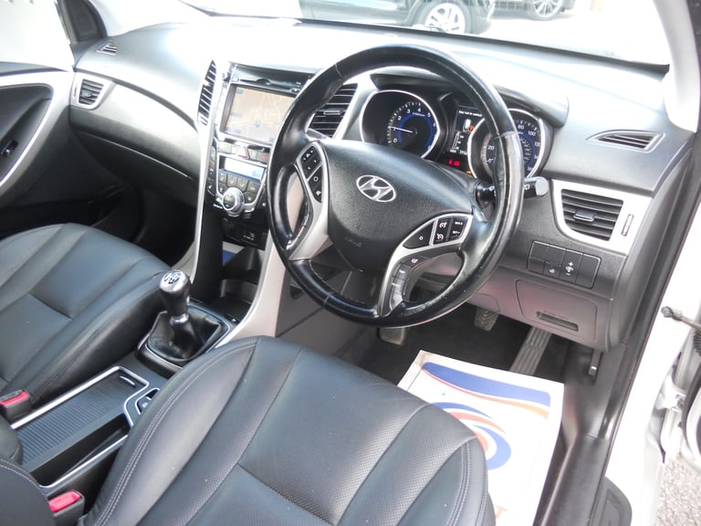 2016 Hyundai i30 1.6 Premium 5dr HATCHBACK Petrol Manual