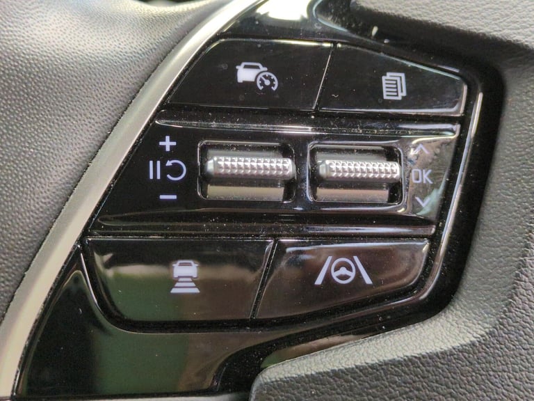 2022 Kia Niro 64.8kWh 3 SUV 5dr Electric Auto (201 bhp) - NAV - HEATED STEERING - DRIVER  Suv Ele...