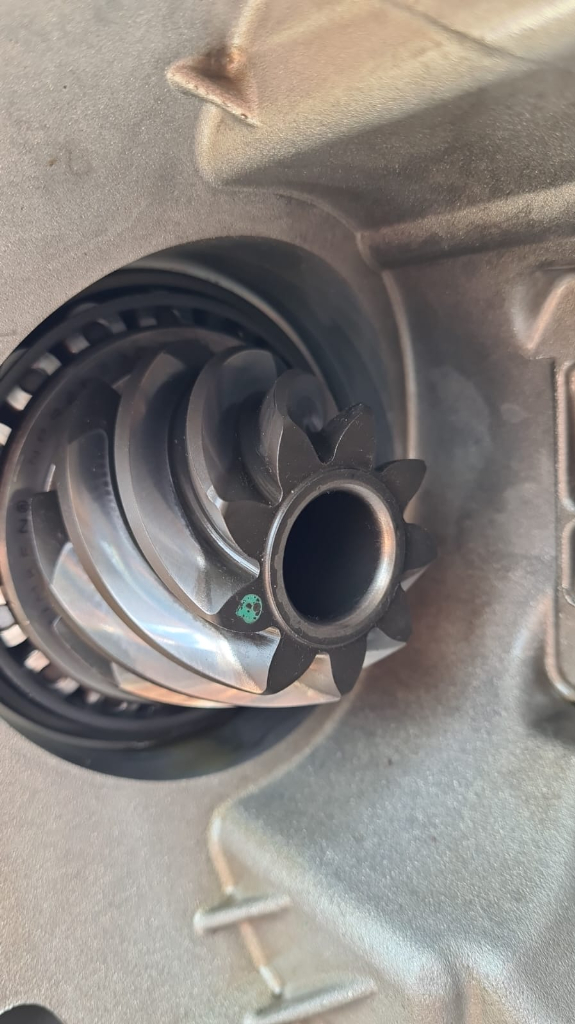 Crown wheel and pinion 9x40 for differential Ferrari California