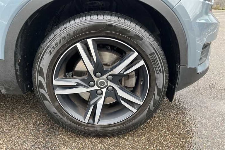 2021 Volvo XC40 2.0 B4 MHEV R-Design SUV 5dr Petrol Hybrid Auto Euro 6 (s/s) (197 ps) SUV Hybrid ...