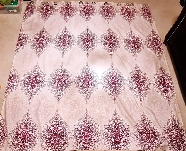 2 Glitter purple Eyelet curtains AND 2 glitter purple Eyelet Voile Curtains